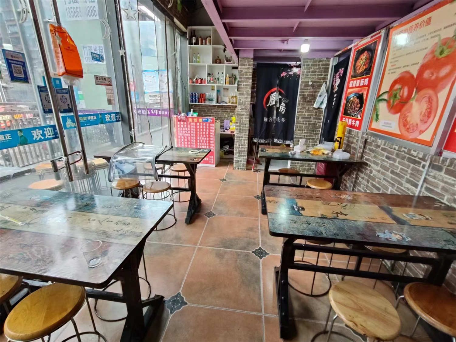 B北区40平餐饮店出租，精装修带设备